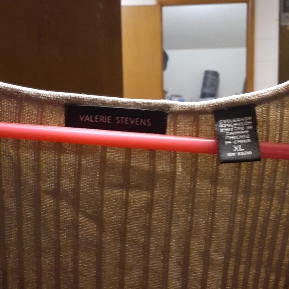 Shirt - Picture 2 of 2